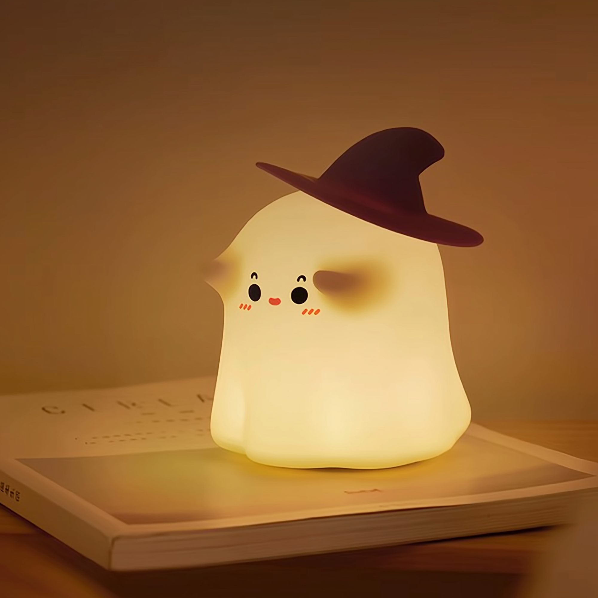 Buddy Boo · Rechargeable & Touch-Activated Nightlight