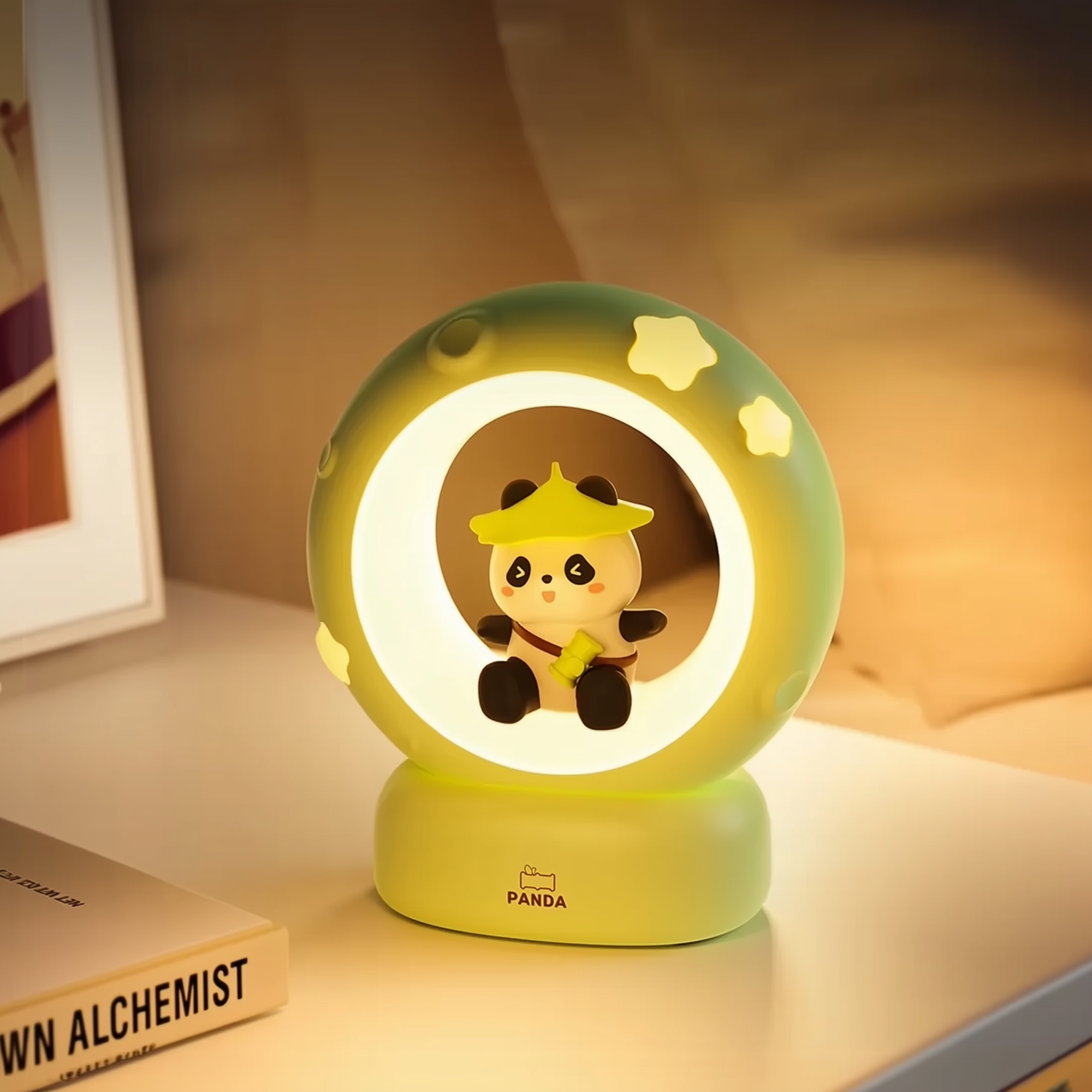 Lunar Glow Bear · Rechargeable & Touch-Activated Bedside Lamp